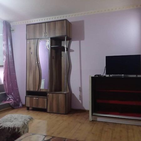 1-Bedroom Rental In Tbilisi, Javakhishvili 24 Kültér fotó