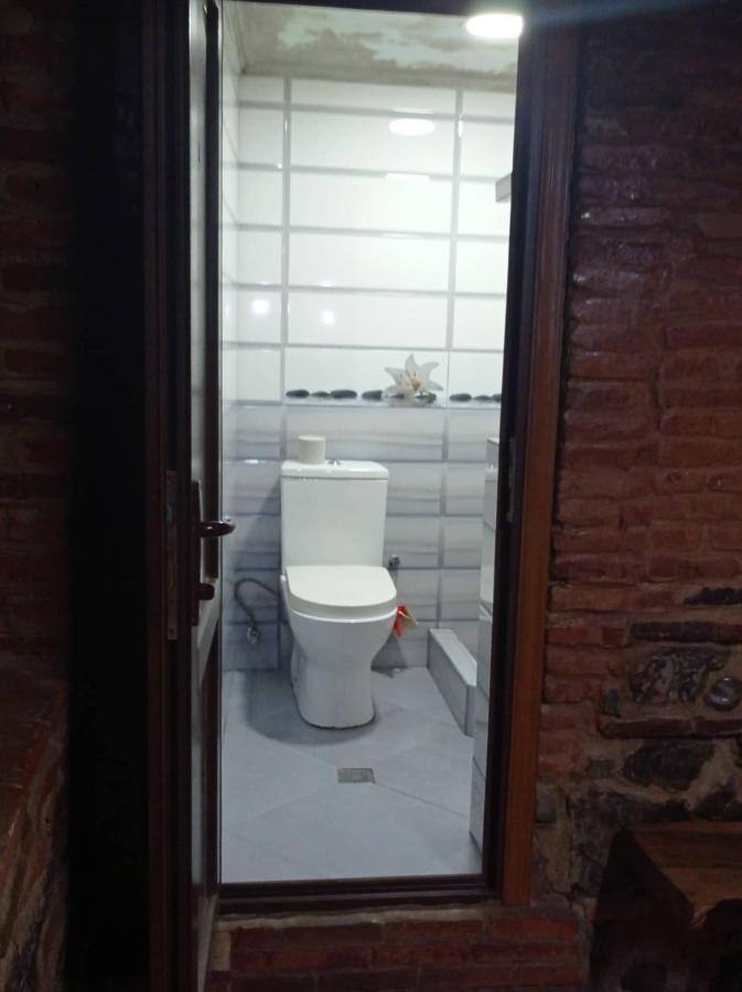 1-Bedroom Rental In Tbilisi, Javakhishvili 24 Kültér fotó